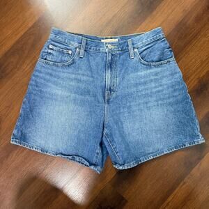 Levi's High Baggy Shorts Medium Wash Denim Casual Boho Y2K Mom Vibes Sz 31
